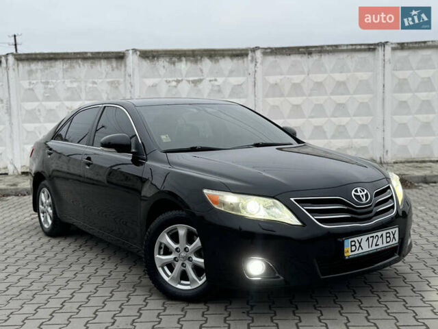Черный Тойота Камри, объемом двигателя 2.4 л и пробегом 206 тыс. км за 10750 $, фото 3 на Automoto.ua