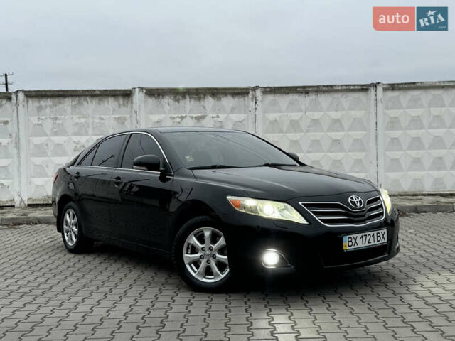 Черный Тойота Камри, объемом двигателя 2.4 л и пробегом 206 тыс. км за 10750 $, фото 5 на Automoto.ua