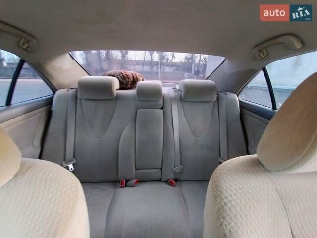 Черный Тойота Камри, объемом двигателя 2.5 л и пробегом 328 тыс. км за 6500 $, фото 15 на Automoto.ua