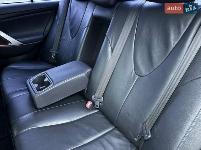 Черный Тойота Камри, объемом двигателя 2.4 л и пробегом 206 тыс. км за 10750 $, фото 75 на Automoto.ua