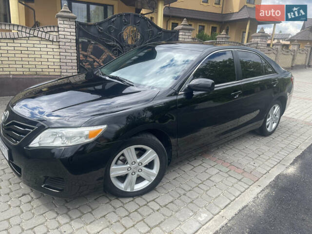 Чорний Тойота Камрі, об'ємом двигуна 2.5 л та пробігом 187 тис. км за 8350 $, фото 1 на Automoto.ua