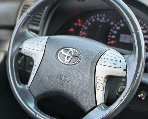 Черный Тойота Камри, объемом двигателя 2.36 л и пробегом 270 тыс. км за 8900 $, фото 22 на Automoto.ua