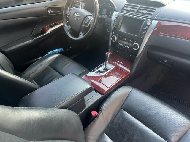 Чорний Тойота Камрі, об'ємом двигуна 2.5 л та пробігом 190 тис. км за 14000 $, фото 8 на Automoto.ua