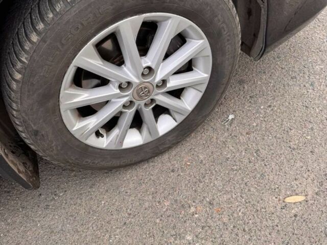 Черный Тойота Камри, объемом двигателя 2.5 л и пробегом 233 тыс. км за 11000 $, фото 6 на Automoto.ua