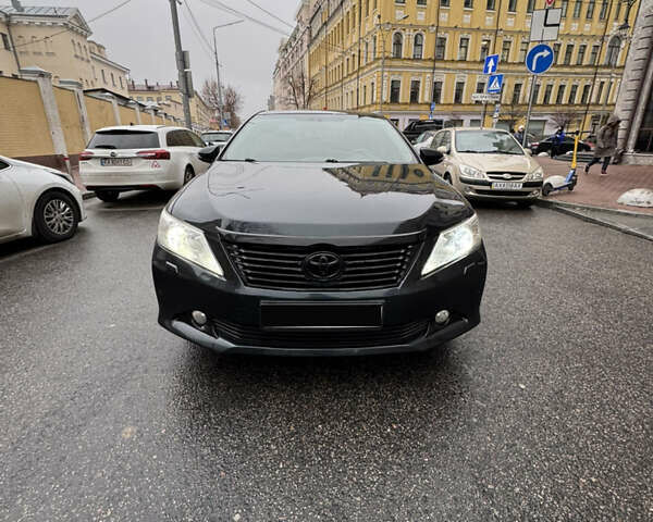 Черный Тойота Камри, объемом двигателя 2.5 л и пробегом 280 тыс. км за 10999 $, фото 2 на Automoto.ua