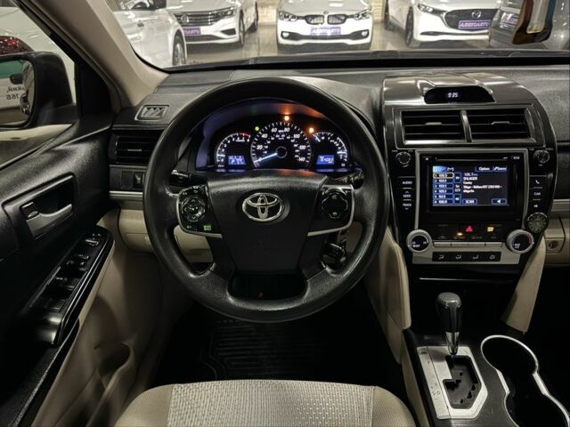 Черный Тойота Камри, объемом двигателя 2.5 л и пробегом 154 тыс. км за 9500 $, фото 13 на Automoto.ua