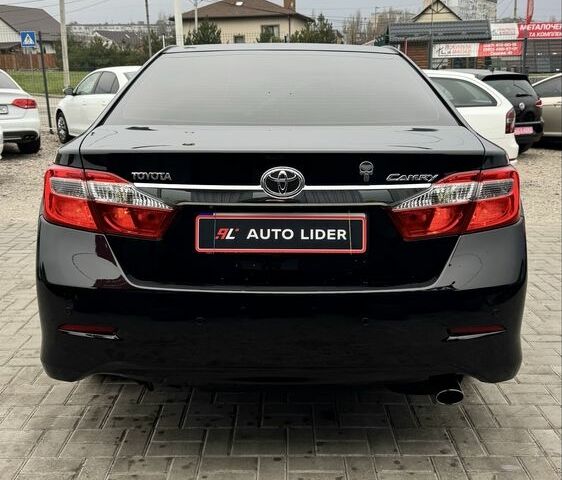 Чорний Тойота Камрі, об'ємом двигуна 2.5 л та пробігом 198 тис. км за 12900 $, фото 4 на Automoto.ua