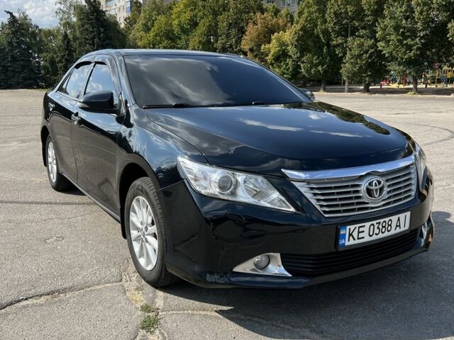 Черный Тойота Камри, объемом двигателя 0 л и пробегом 151 тыс. км за 14000 $, фото 2 на Automoto.ua