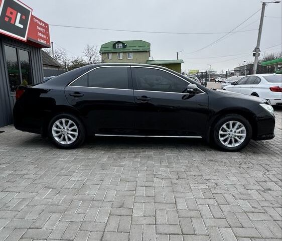 Чорний Тойота Камрі, об'ємом двигуна 2.5 л та пробігом 198 тис. км за 12900 $, фото 2 на Automoto.ua