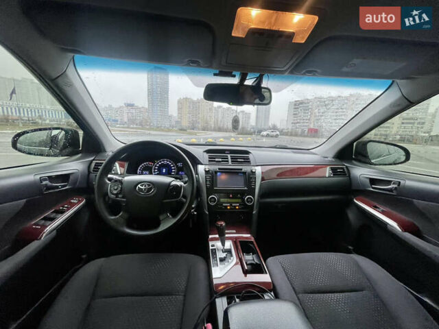 Черный Тойота Камри, объемом двигателя 2.49 л и пробегом 202 тыс. км за 12400 $, фото 8 на Automoto.ua
