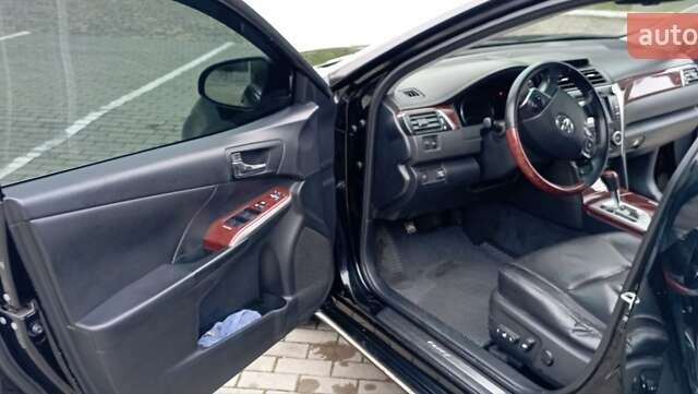 Черный Тойота Камри, объемом двигателя 2.5 л и пробегом 187 тыс. км за 11000 $, фото 11 на Automoto.ua