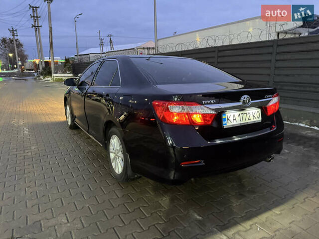 Черный Тойота Камри, объемом двигателя 2.5 л и пробегом 190 тыс. км за 13000 $, фото 3 на Automoto.ua