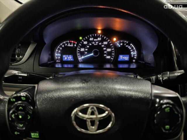 Черный Тойота Камри, объемом двигателя 0 л и пробегом 154 тыс. км за 10000 $, фото 3 на Automoto.ua