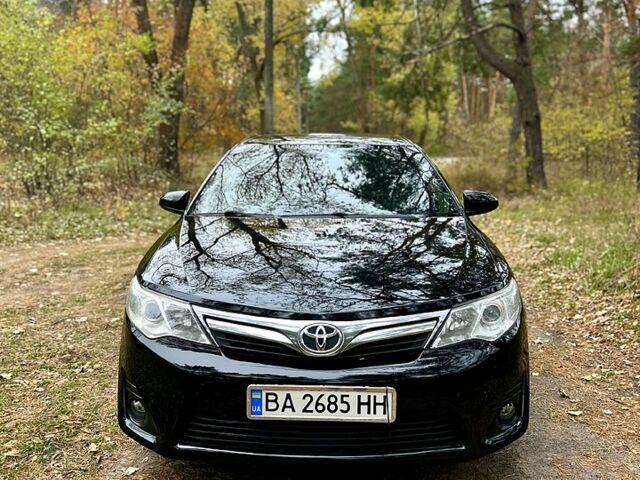 Черный Тойота Камри, объемом двигателя 2.5 л и пробегом 210 тыс. км за 10000 $, фото 3 на Automoto.ua