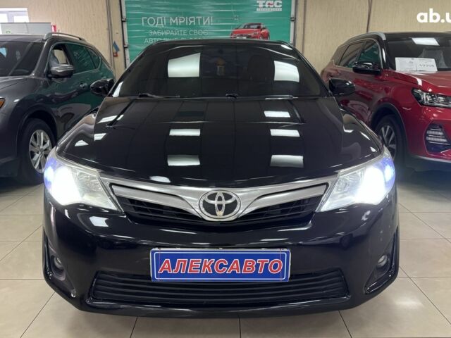 Черный Тойота Камри, объемом двигателя 0 л и пробегом 154 тыс. км за 10000 $, фото 10 на Automoto.ua