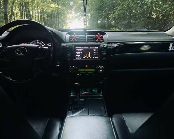 Черный Тойота Камри, объемом двигателя 2.5 л и пробегом 250 тыс. км за 13000 $, фото 19 на Automoto.ua