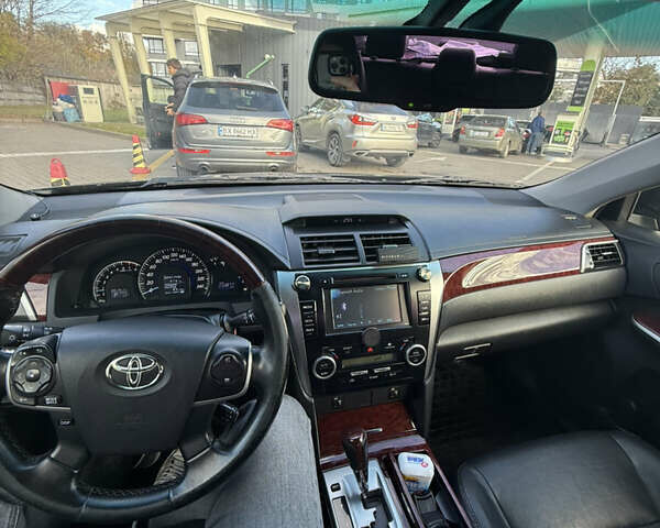 Чорний Тойота Камрі, об'ємом двигуна 2.5 л та пробігом 233 тис. км за 13500 $, фото 7 на Automoto.ua