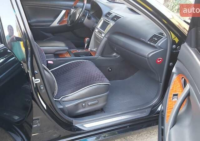 Черный Тойота Камри, объемом двигателя 3.46 л и пробегом 192 тыс. км за 15200 $, фото 4 на Automoto.ua