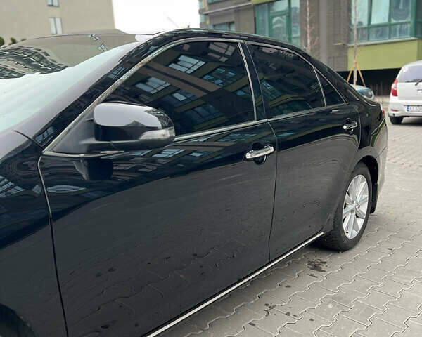 Черный Тойота Камри, объемом двигателя 3.46 л и пробегом 217 тыс. км за 13500 $, фото 22 на Automoto.ua