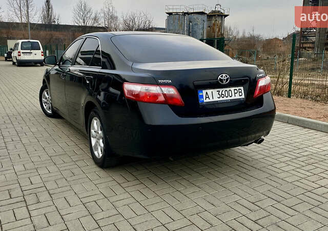 Черный Тойота Камри, объемом двигателя 2.4 л и пробегом 315 тыс. км за 9799 $, фото 9 на Automoto.ua