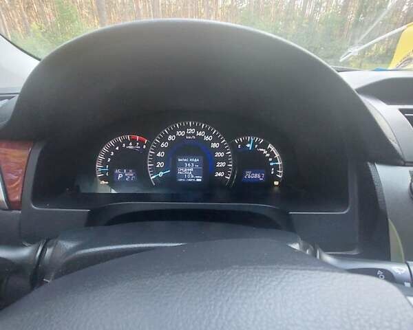 Черный Тойота Камри, объемом двигателя 2.5 л и пробегом 260 тыс. км за 13600 $, фото 6 на Automoto.ua