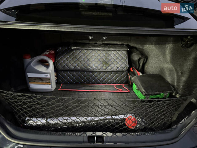 Черный Тойота Камри, объемом двигателя 2.5 л и пробегом 190 тыс. км за 13000 $, фото 1 на Automoto.ua