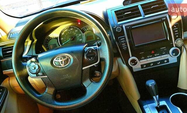 Черный Тойота Камри, объемом двигателя 2.5 л и пробегом 154 тыс. км за 9490 $, фото 38 на Automoto.ua