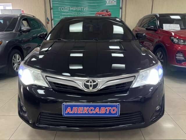 Черный Тойота Камри, объемом двигателя 2.5 л и пробегом 154 тыс. км за 9500 $, фото 2 на Automoto.ua