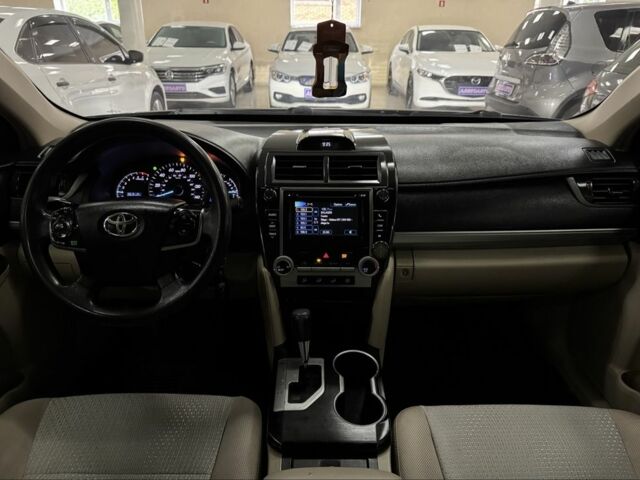 Черный Тойота Камри, объемом двигателя 2.5 л и пробегом 154 тыс. км за 9500 $, фото 12 на Automoto.ua