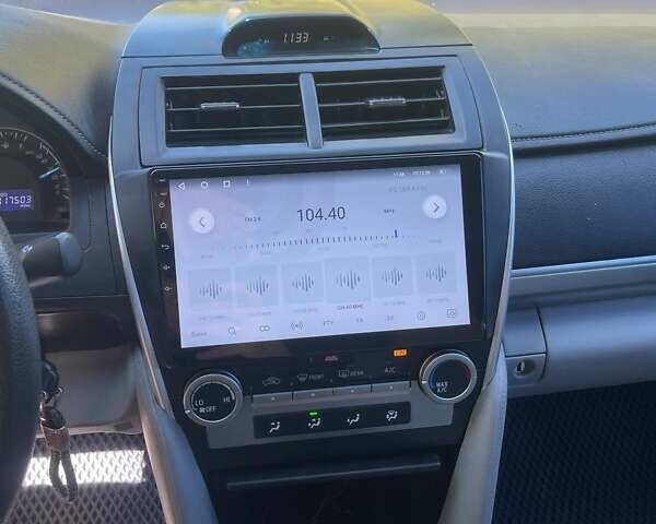 Черный Тойота Камри, объемом двигателя 2.5 л и пробегом 188 тыс. км за 10800 $, фото 10 на Automoto.ua