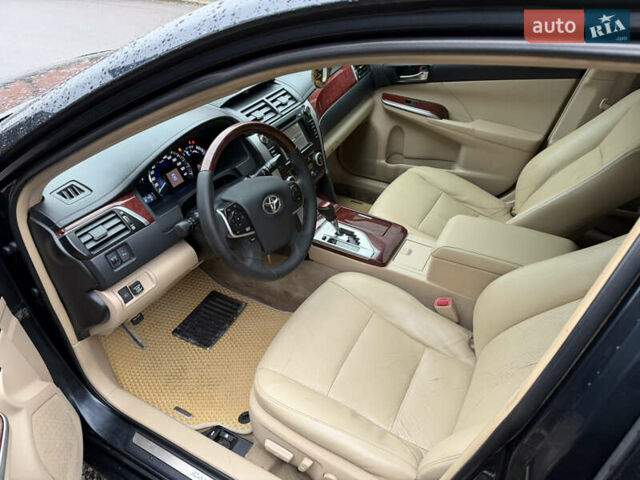 Чорний Тойота Камрі, об'ємом двигуна 2.49 л та пробігом 290 тис. км за 9700 $, фото 8 на Automoto.ua