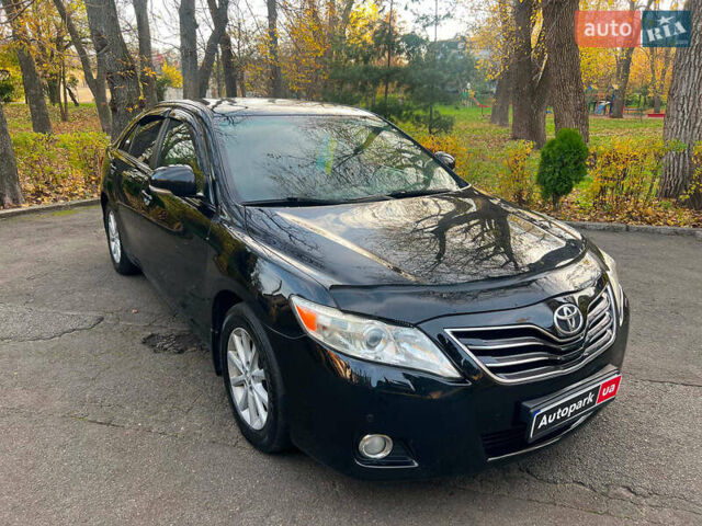 Черный Тойота Камри, объемом двигателя 3.5 л и пробегом 293 тыс. км за 9990 $, фото 2 на Automoto.ua