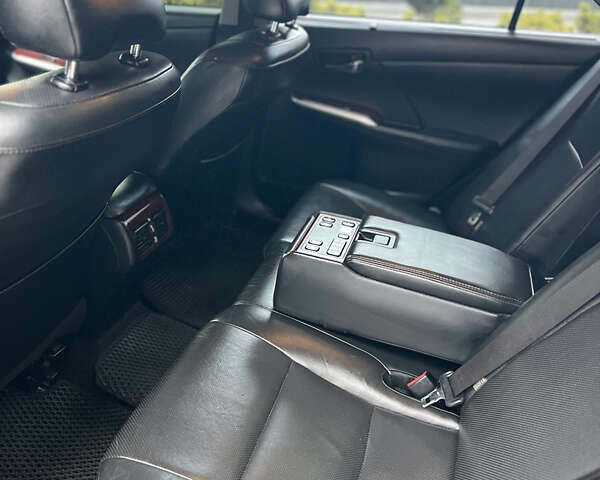 Черный Тойота Камри, объемом двигателя 3.46 л и пробегом 217 тыс. км за 13500 $, фото 17 на Automoto.ua