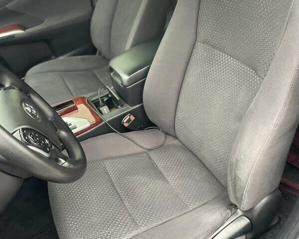 Черный Тойота Камри, объемом двигателя 2.49 л и пробегом 202 тыс. км за 12400 $, фото 10 на Automoto.ua