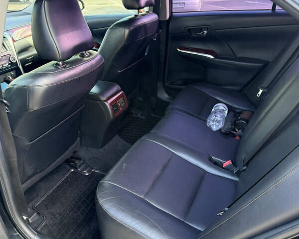 Чорний Тойота Камрі, об'ємом двигуна 2.5 л та пробігом 233 тис. км за 13500 $, фото 2 на Automoto.ua