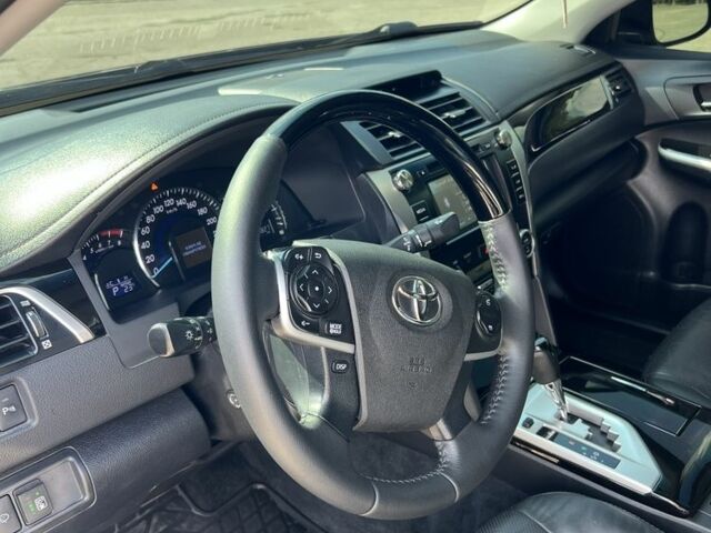 Черный Тойота Камри, объемом двигателя 0 л и пробегом 151 тыс. км за 14000 $, фото 6 на Automoto.ua