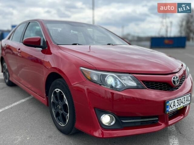 Черный Тойота Камри, объемом двигателя 2.5 л и пробегом 192 тыс. км за 13700 $, фото 11 на Automoto.ua