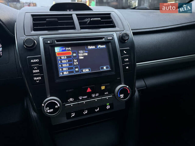 Черный Тойота Камри, объемом двигателя 2.49 л и пробегом 230 тыс. км за 13200 $, фото 17 на Automoto.ua