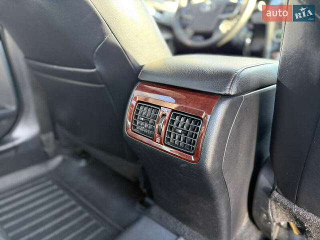 Чорний Тойота Камрі, об'ємом двигуна 2.49 л та пробігом 305 тис. км за 11800 $, фото 14 на Automoto.ua