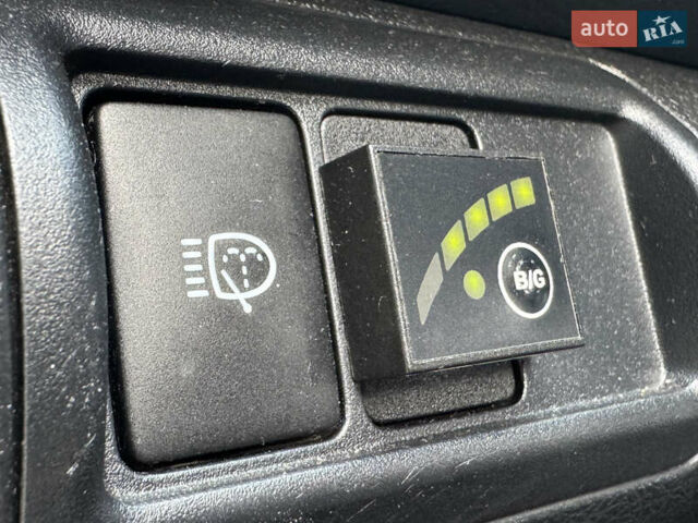 Черный Тойота Камри, объемом двигателя 2.5 л и пробегом 255 тыс. км за 13500 $, фото 48 на Automoto.ua