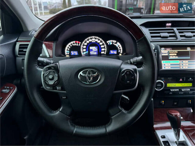 Черный Тойота Камри, объемом двигателя 3.46 л и пробегом 193 тыс. км за 14900 $, фото 39 на Automoto.ua