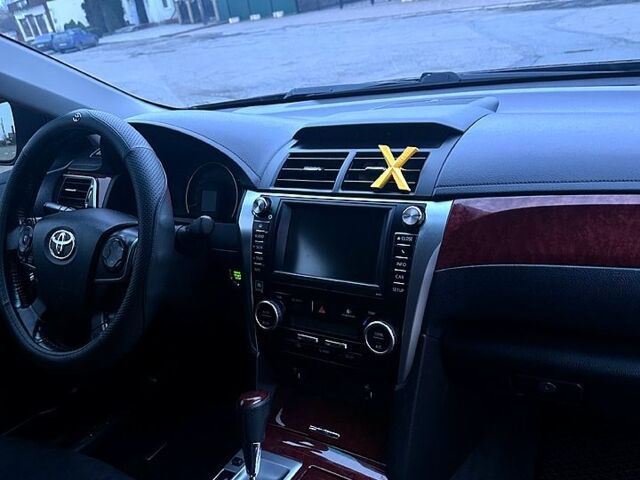 Чорний Тойота Камрі, об'ємом двигуна 2.5 л та пробігом 170 тис. км за 15300 $, фото 6 на Automoto.ua