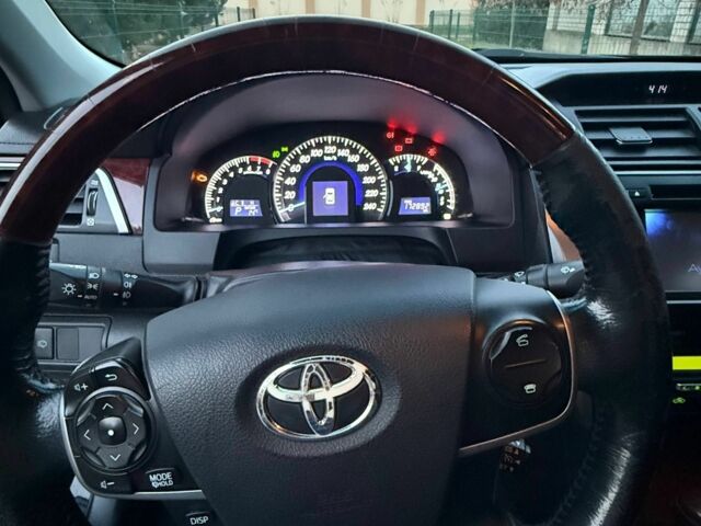 Чорний Тойота Камрі, об'ємом двигуна 2.4 л та пробігом 170 тис. км за 13200 $, фото 1 на Automoto.ua