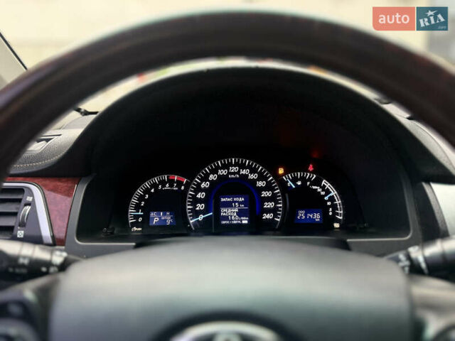 Чорний Тойота Камрі, об'ємом двигуна 2.5 л та пробігом 251 тис. км за 10999 $, фото 63 на Automoto.ua