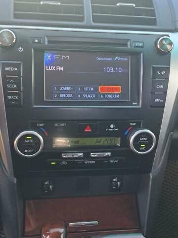 Чорний Тойота Камрі, об'ємом двигуна 2.5 л та пробігом 228 тис. км за 13600 $, фото 23 на Automoto.ua