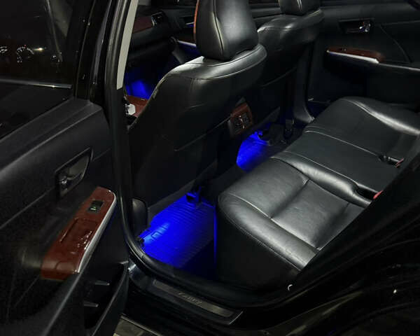 Чорний Тойота Камрі, об'ємом двигуна 2.5 л та пробігом 216 тис. км за 13000 $, фото 7 на Automoto.ua