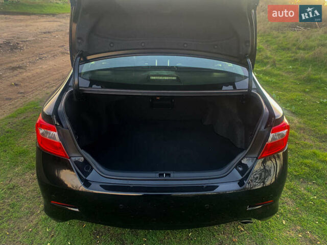 Чорний Тойота Камрі, об'ємом двигуна 2.5 л та пробігом 236 тис. км за 15200 $, фото 9 на Automoto.ua