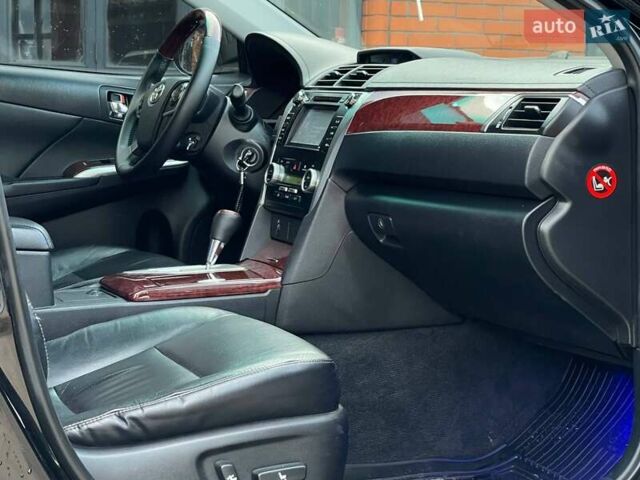 Черный Тойота Камри, объемом двигателя 2.49 л и пробегом 216 тыс. км за 13999 $, фото 15 на Automoto.ua