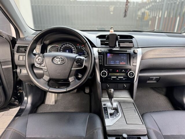 Черный Тойота Камри, объемом двигателя 2.5 л и пробегом 255 тыс. км за 13500 $, фото 16 на Automoto.ua