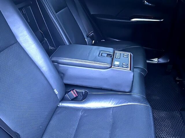 Чорний Тойота Камрі, об'ємом двигуна 2.5 л та пробігом 170 тис. км за 15300 $, фото 7 на Automoto.ua